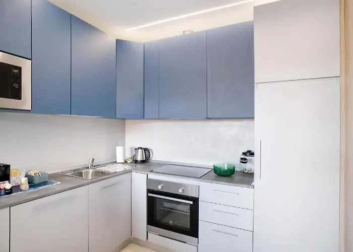 Ariston - Casino - Private Parking Glamour 1 *